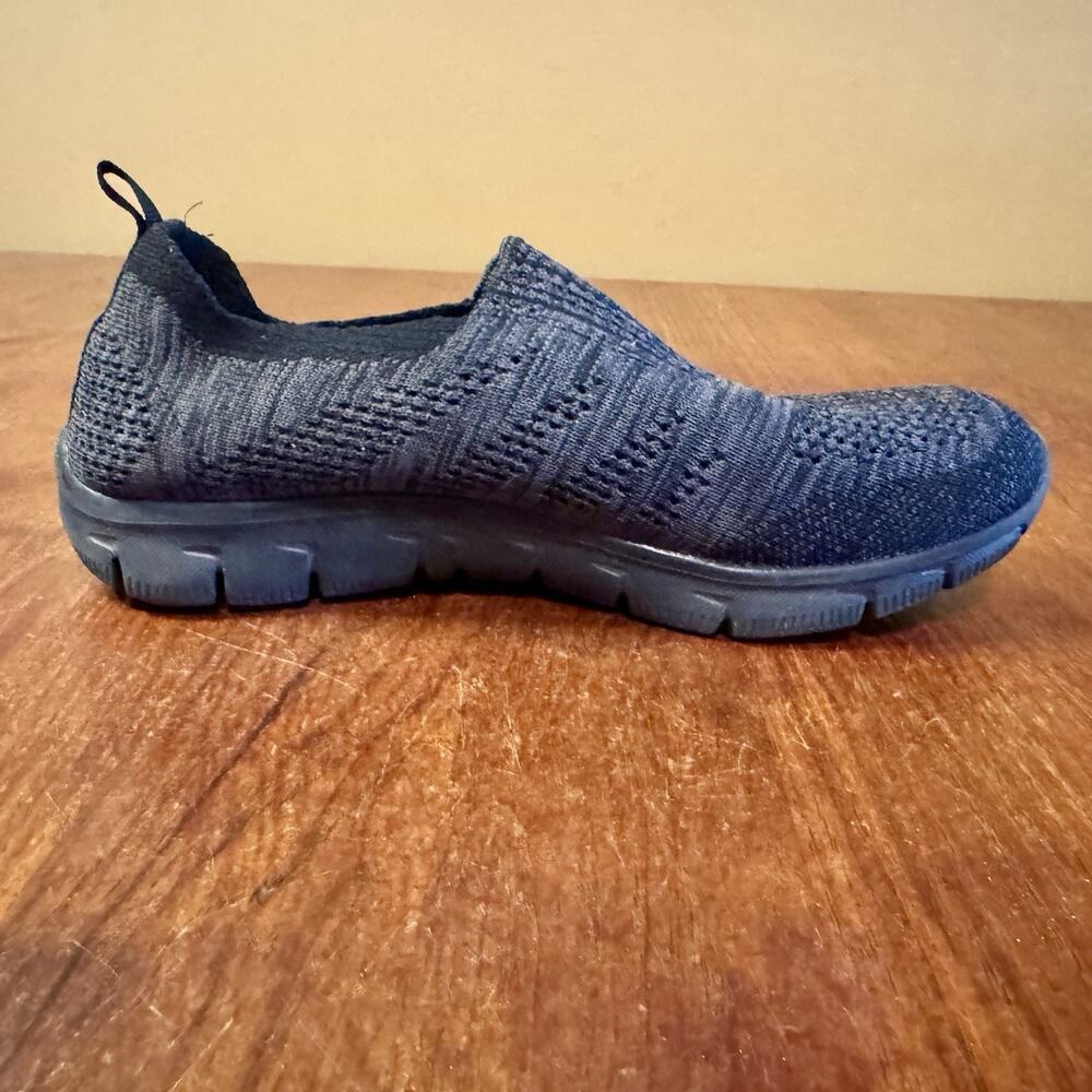 Skechers Air-Cooled Memory Foam Slip On Walking Shoes Women’s Sz 7 Navy